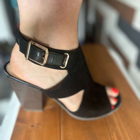 High heels sandals Fergalicious - Picture 2 of 6